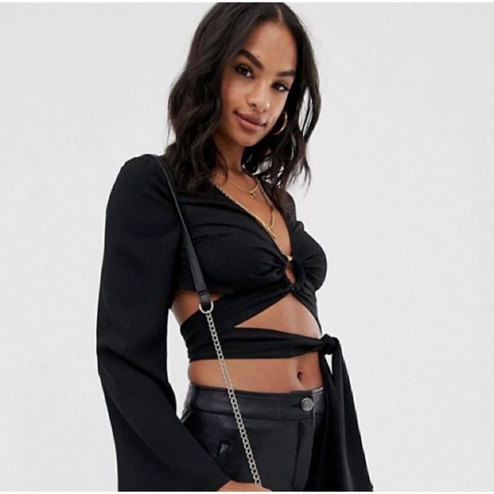 BLUE BLUSH Black Wrap Cropped Top w Center Ring